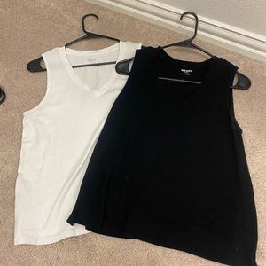set of 2 tank tops